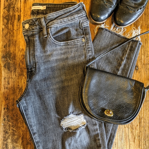 Levi's Denim - Levi 721 High Rise Skinny Distressed Jeans